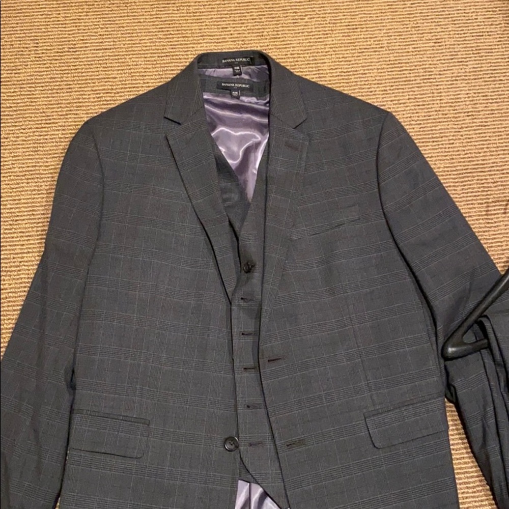 Men’s suit